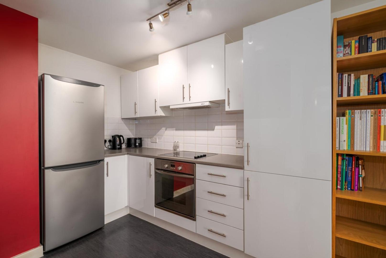 Guestready - 1 Bed Apt With City Views, Vauxhall Daire Londra Dış mekan fotoğraf
